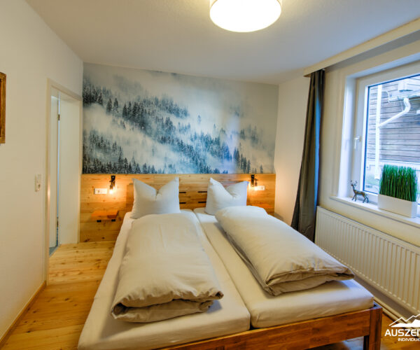 H4_F2__DSC_0469_70_71